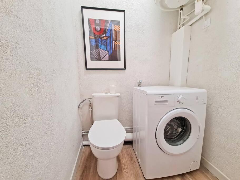 GregBnb-com - T2 Design 43m2 - Toulon Est - Wifi Fibre Extérieur photo